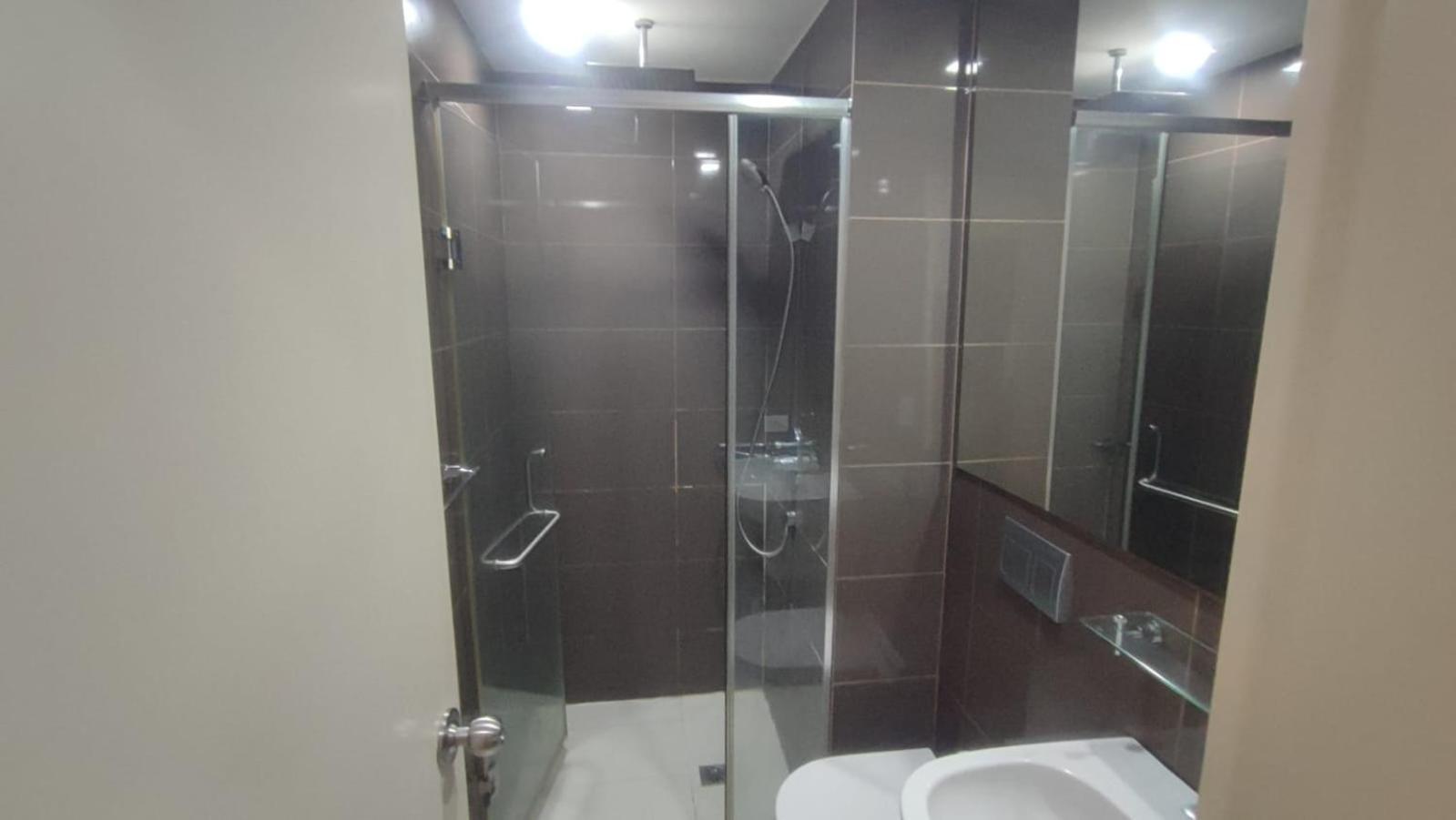 Aveline Riverline * Manila